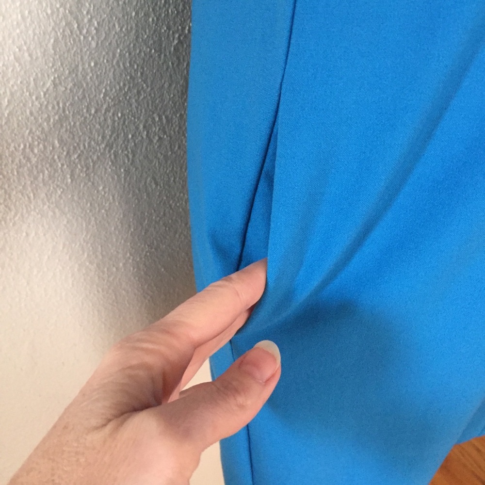 Black Halo Blue Ruffle Dress - Picture 5 of 8
